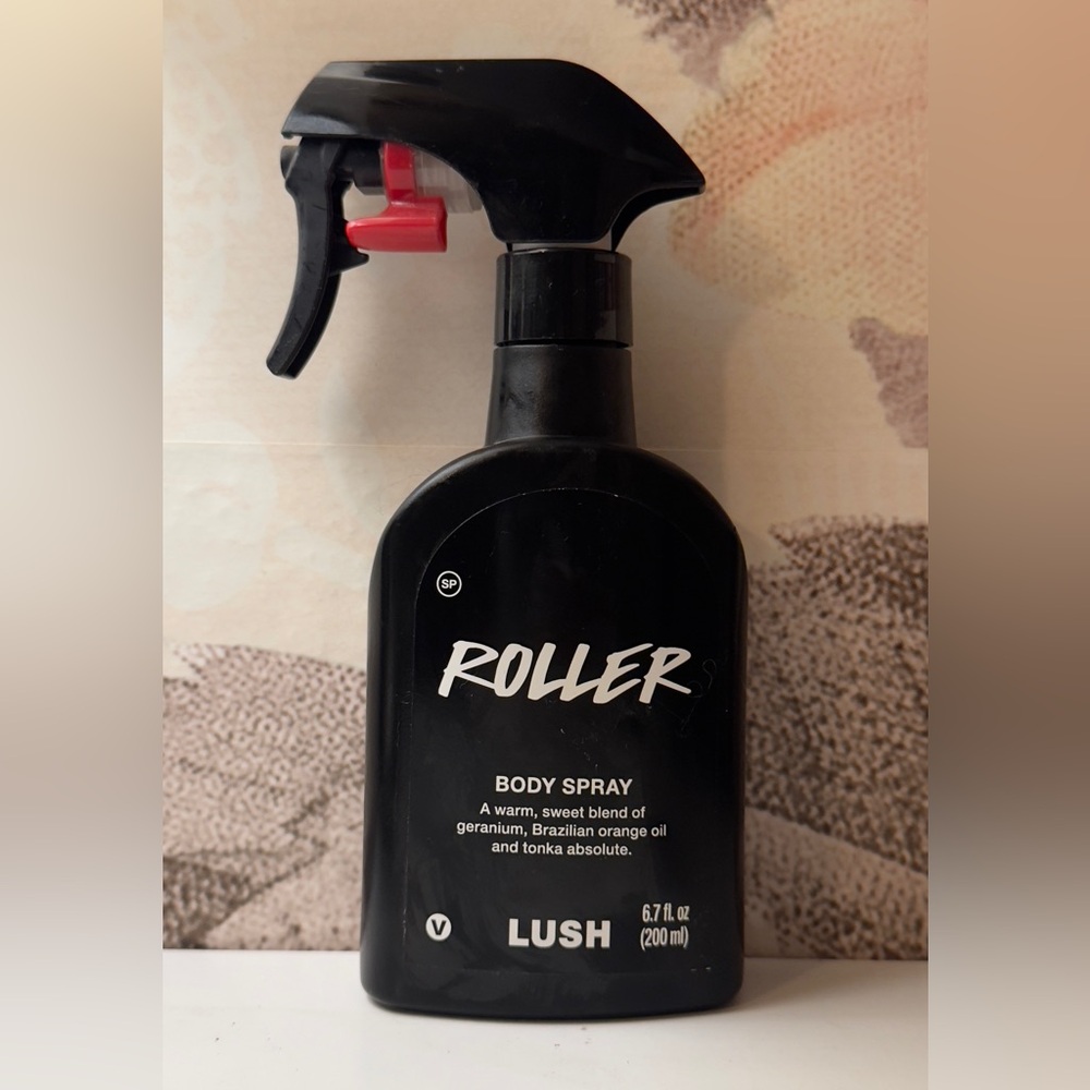 Lush Roller Body Spray - Black and Red